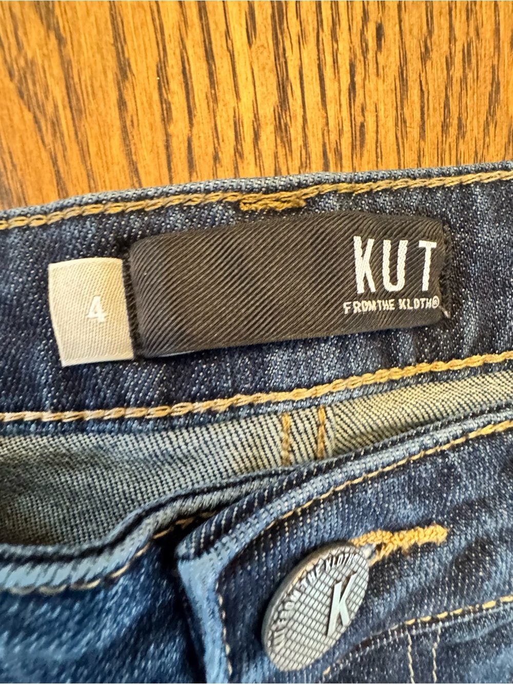 Kut from the kloth‎ Women’s Size 4 Jean Shorts  Raw Hem Cut Off - Picture 2 of 12
